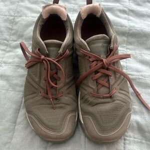 Vasque Hiking Shoes